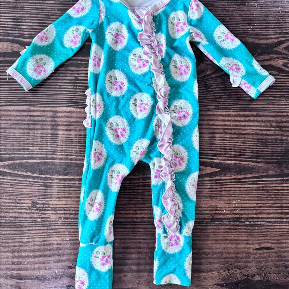 SweetHoney Floral Ruffle Layette 12mo